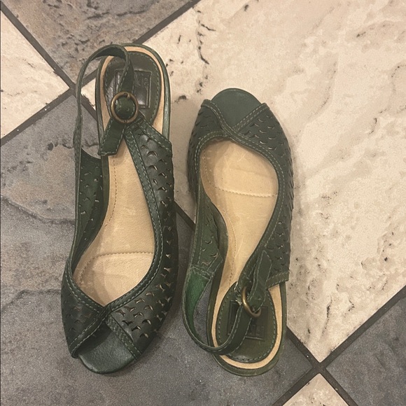 Frye Shoes - Frye maya cut sling back pump 8M Green Women's Sandals